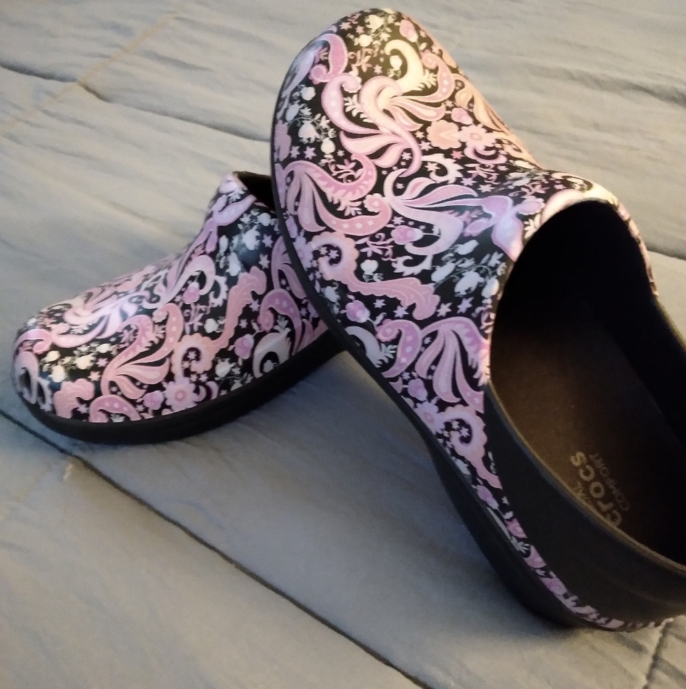 Crocs clogs